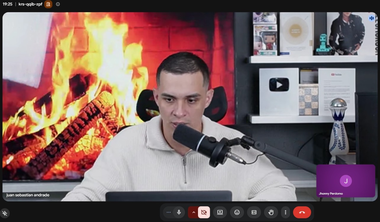 Juan Sebastián haciendo una auditoría en vivo